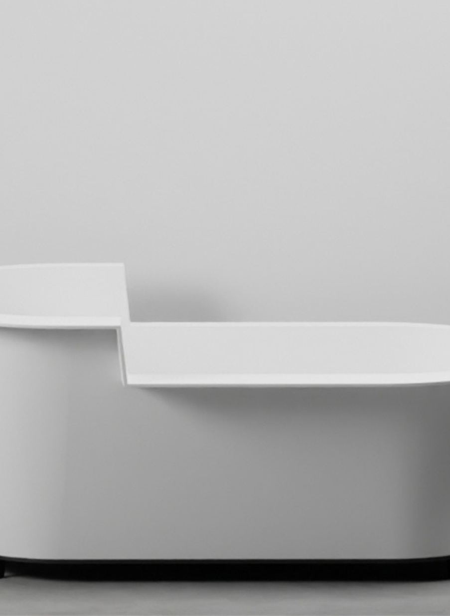 Bañera de diseño italiano minimalista con materiales de alta calidad