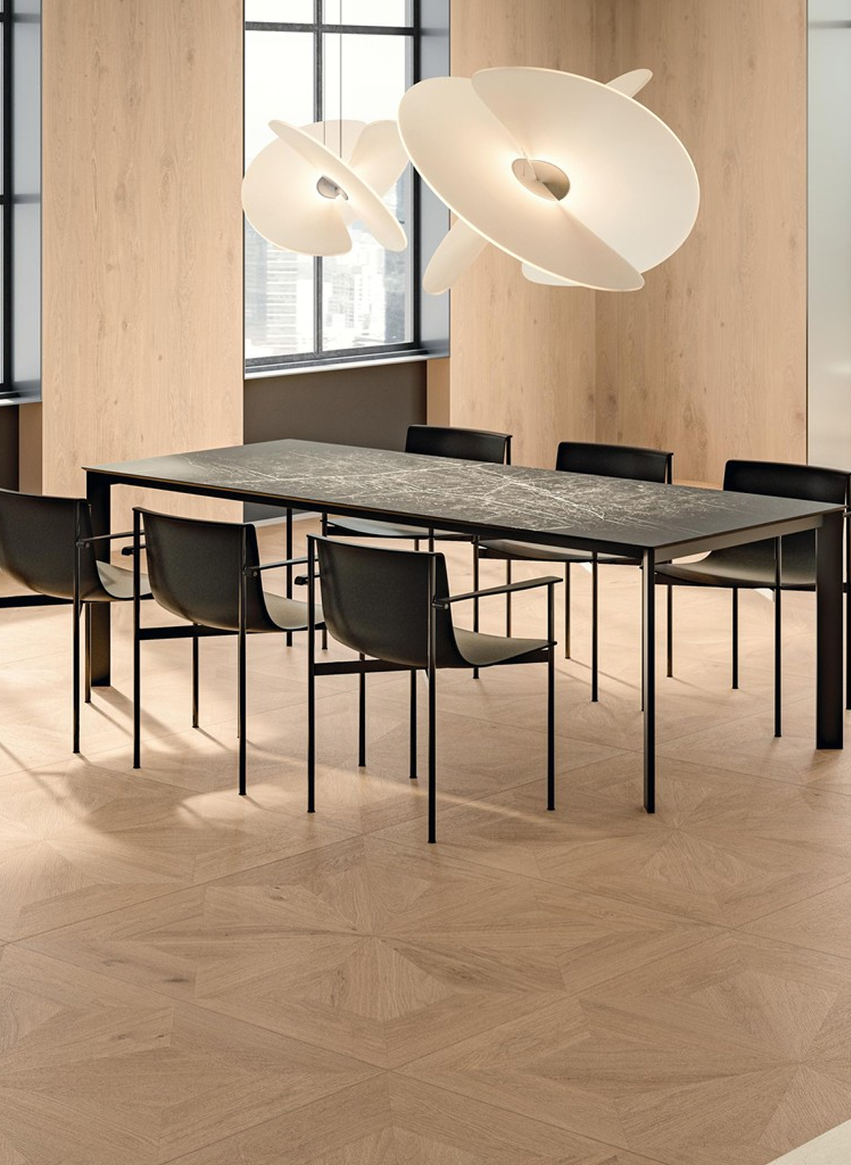 Suelo porcelánico estilo travertino cálido en tablas para interiores