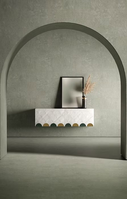 Aparador de mármol blanco italiano con detalles dorados para ambiente minimalista